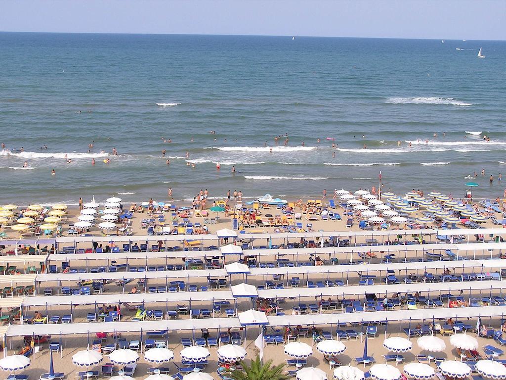 Hotel San Gottardo Riccione Eksteriør bilde